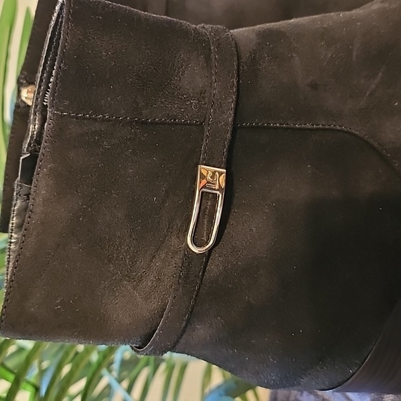 LIZ CLIABOURNE Black Ankle Boots - Picture 2 of 7